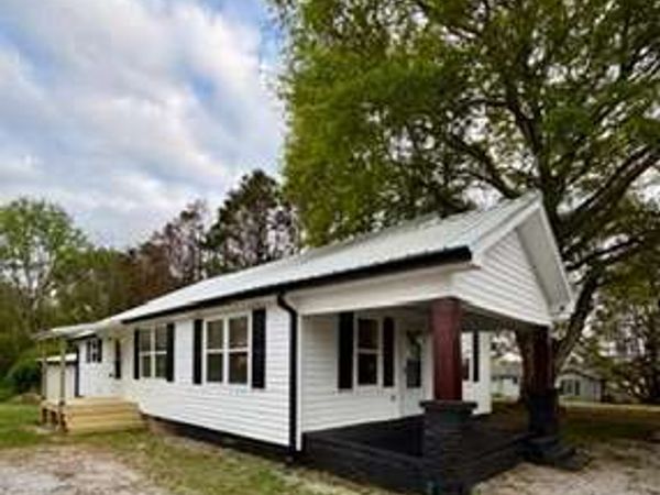 525 Wildcat Bridge Road, Royston, GA 30662