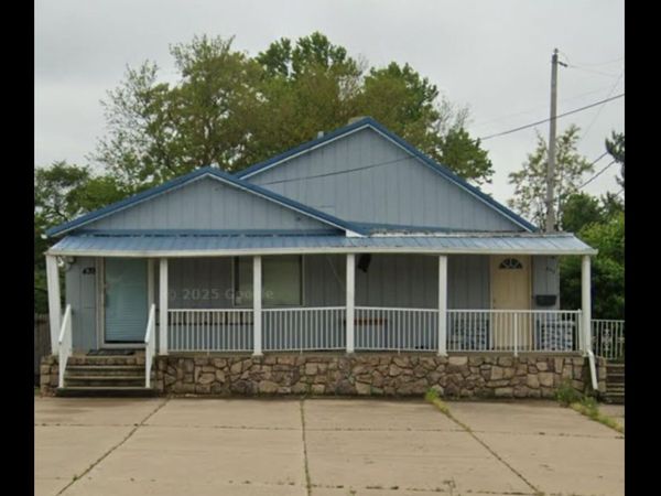 439 W Columbia Avenue, Battle Creek, MI 49015