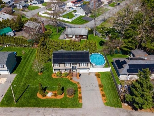 35 Avery St, New Bedford, MA 02745