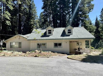 227 Peninsula Drive, Lake Almanor, CA 96137 Photo