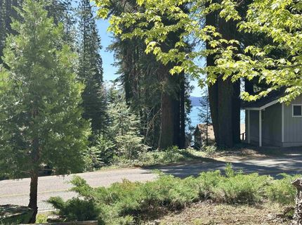 227 Peninsula Drive, Lake Almanor, CA 96137 Photo