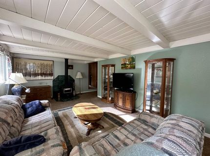227 Peninsula Drive, Lake Almanor, CA 96137 Photo