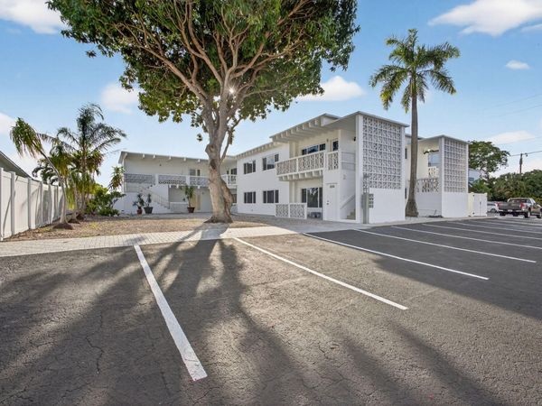 624 Southwind Circle, Unit 1, North Palm Beach, FL 33408