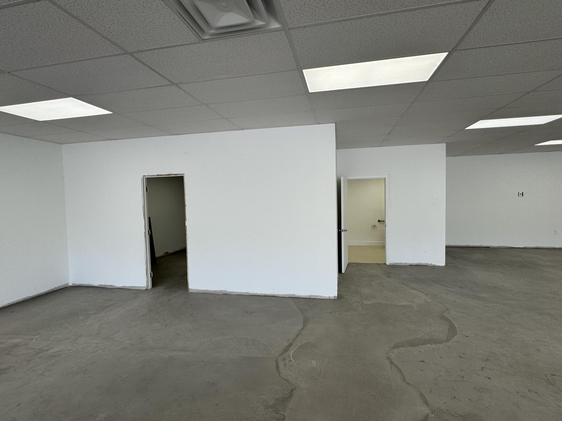 777 E Oakland Park Boulevard, Oakland Park, FL 33334 Photo