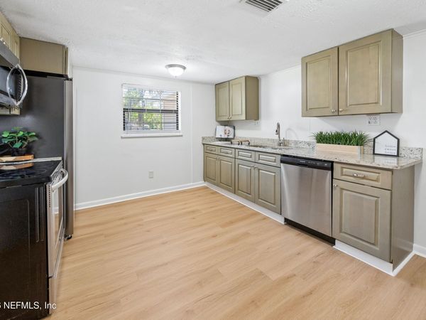 421 N POLK Street, Starke, FL 32091