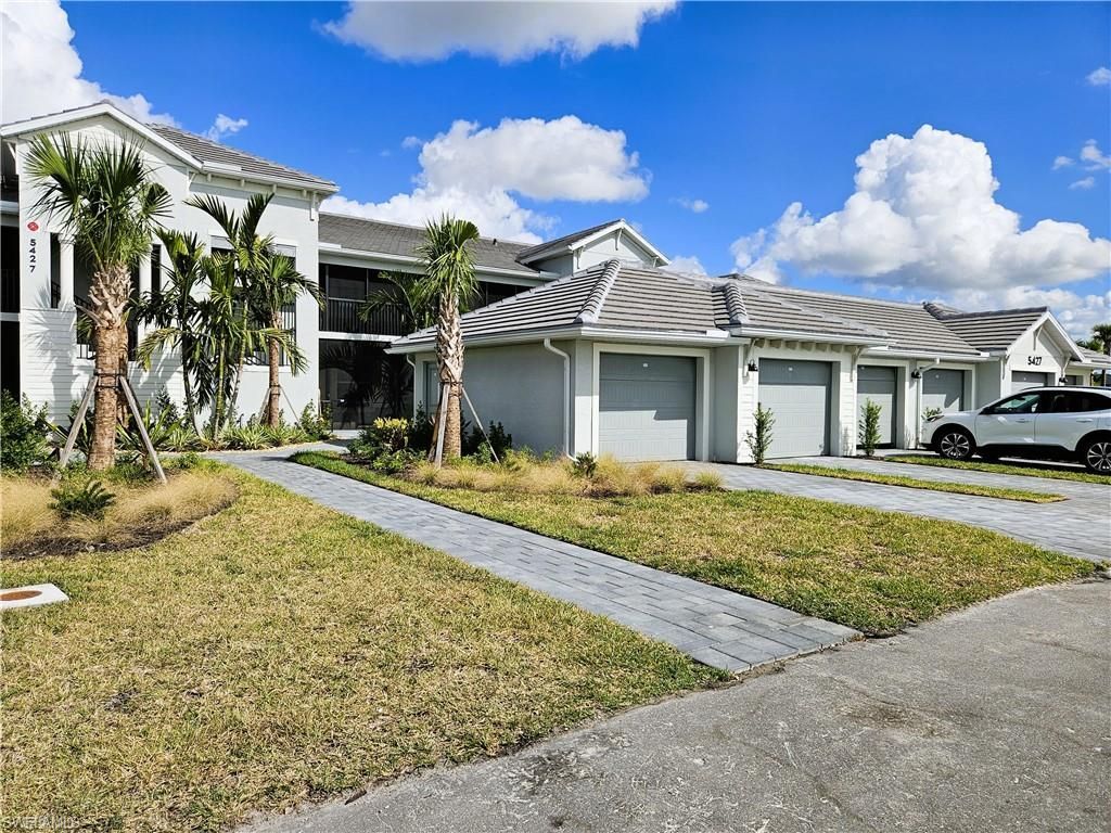 5427 Double Eagle Cir , Unit 2825, Ave Maria, FL 34142 Photo