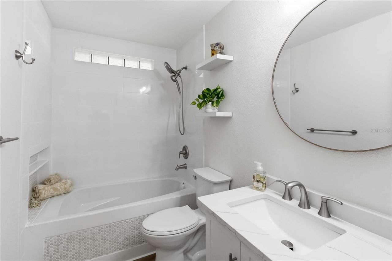 2293 Spring Lake Highway, Brooksville, FL 34602 Photo