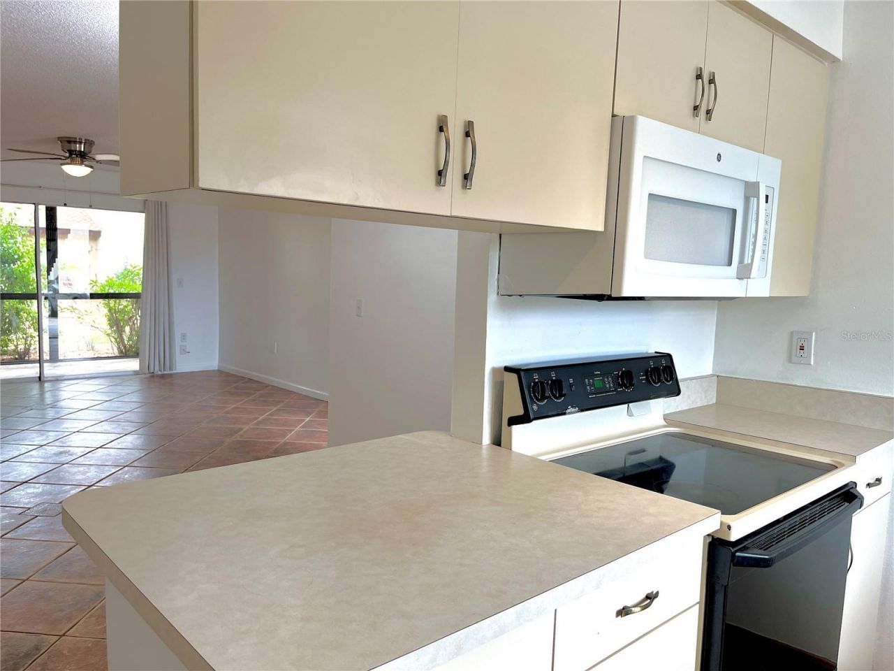2724 Hidden Lake Boulevard , Unit A, Sarasota, FL 34237 Photo