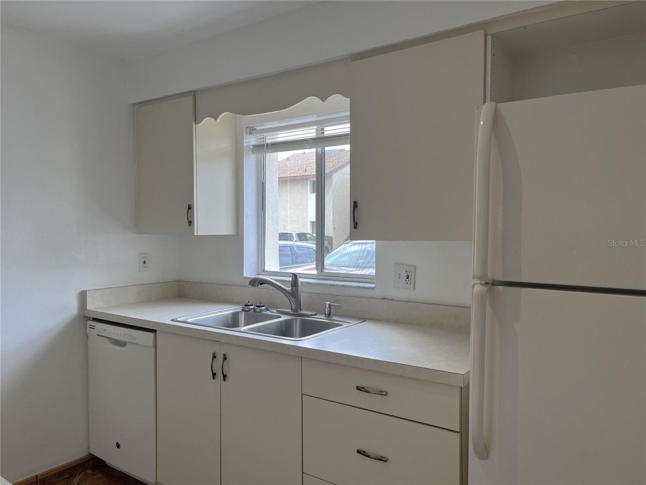 2724 Hidden Lake Boulevard , Unit A, Sarasota, FL 34237 Photo