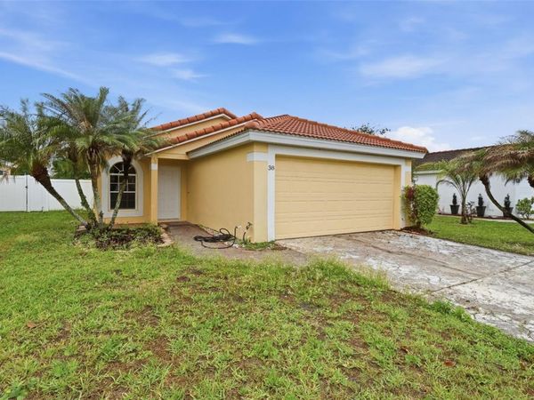 38 VANNA COURT , ORLANDO, FL 32807