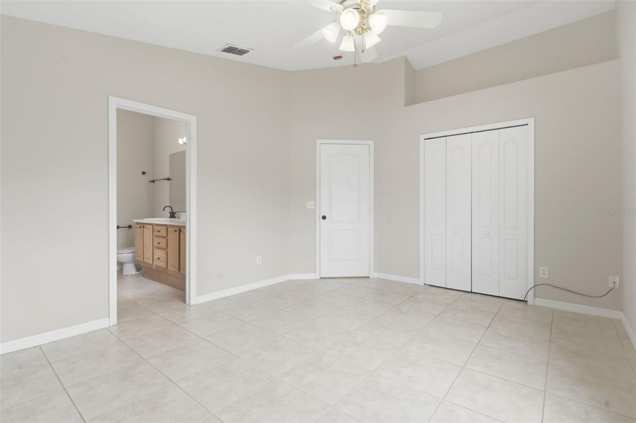 38 Vanna Court , Orlando, FL 32807 Photo