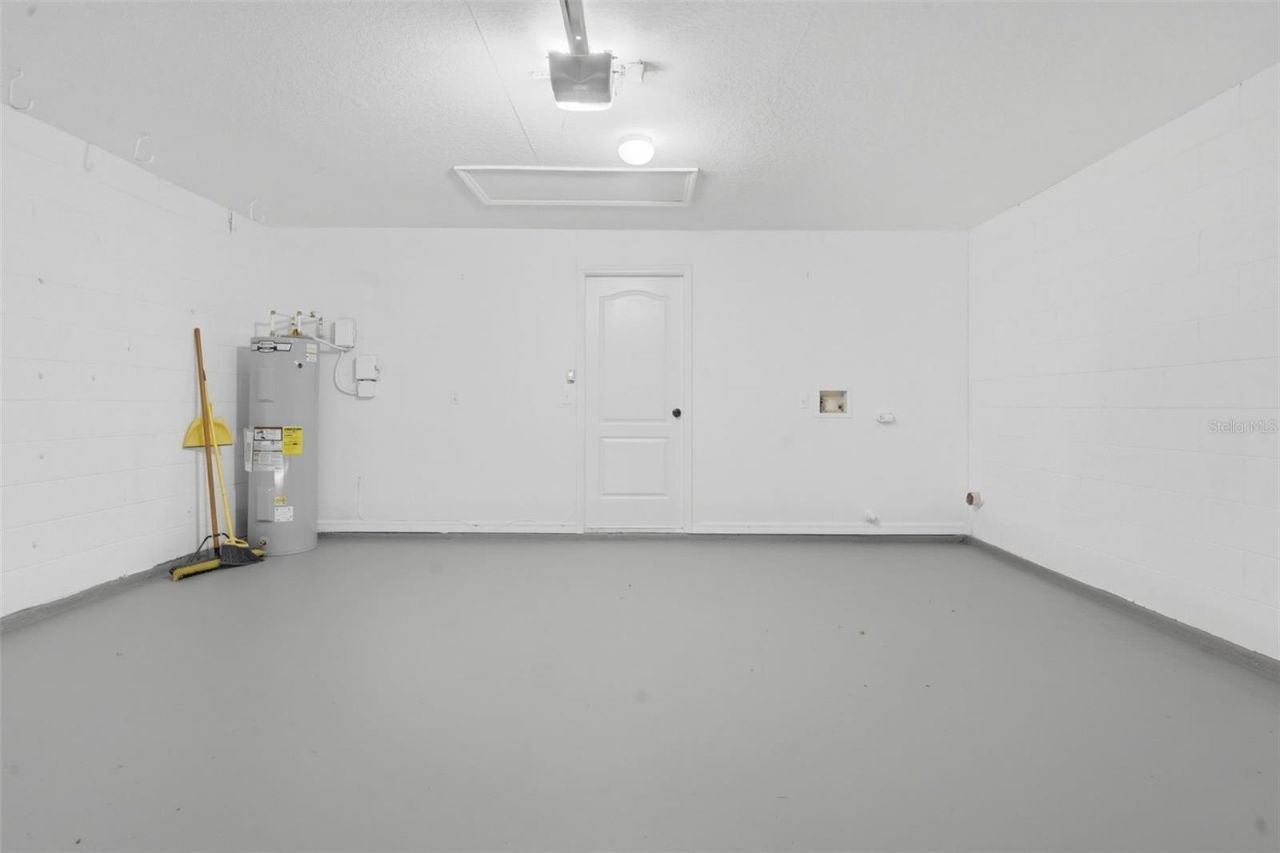 38 Vanna Court , Orlando, FL 32807 Photo