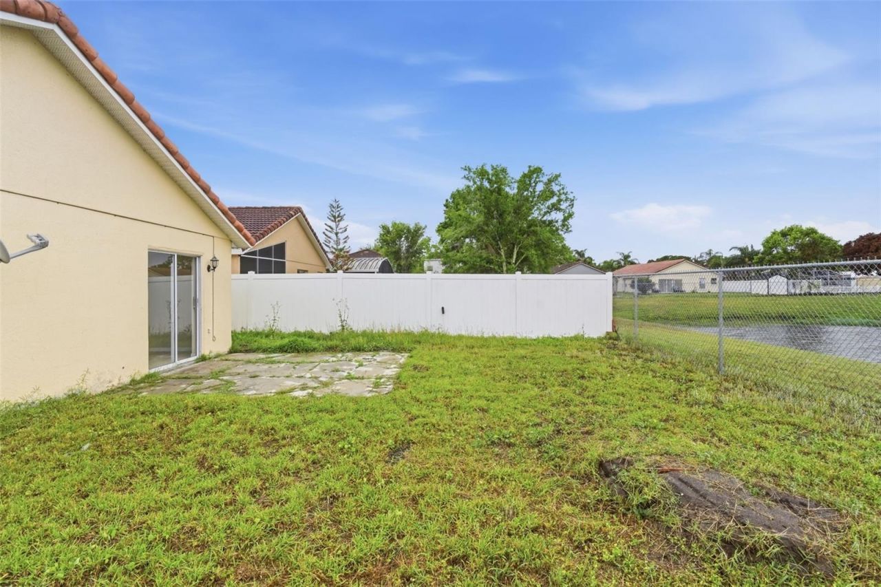 38 Vanna Court , Orlando, FL 32807 Photo