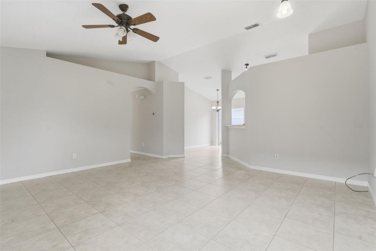 38 Vanna Court , Orlando, FL 32807 Photo