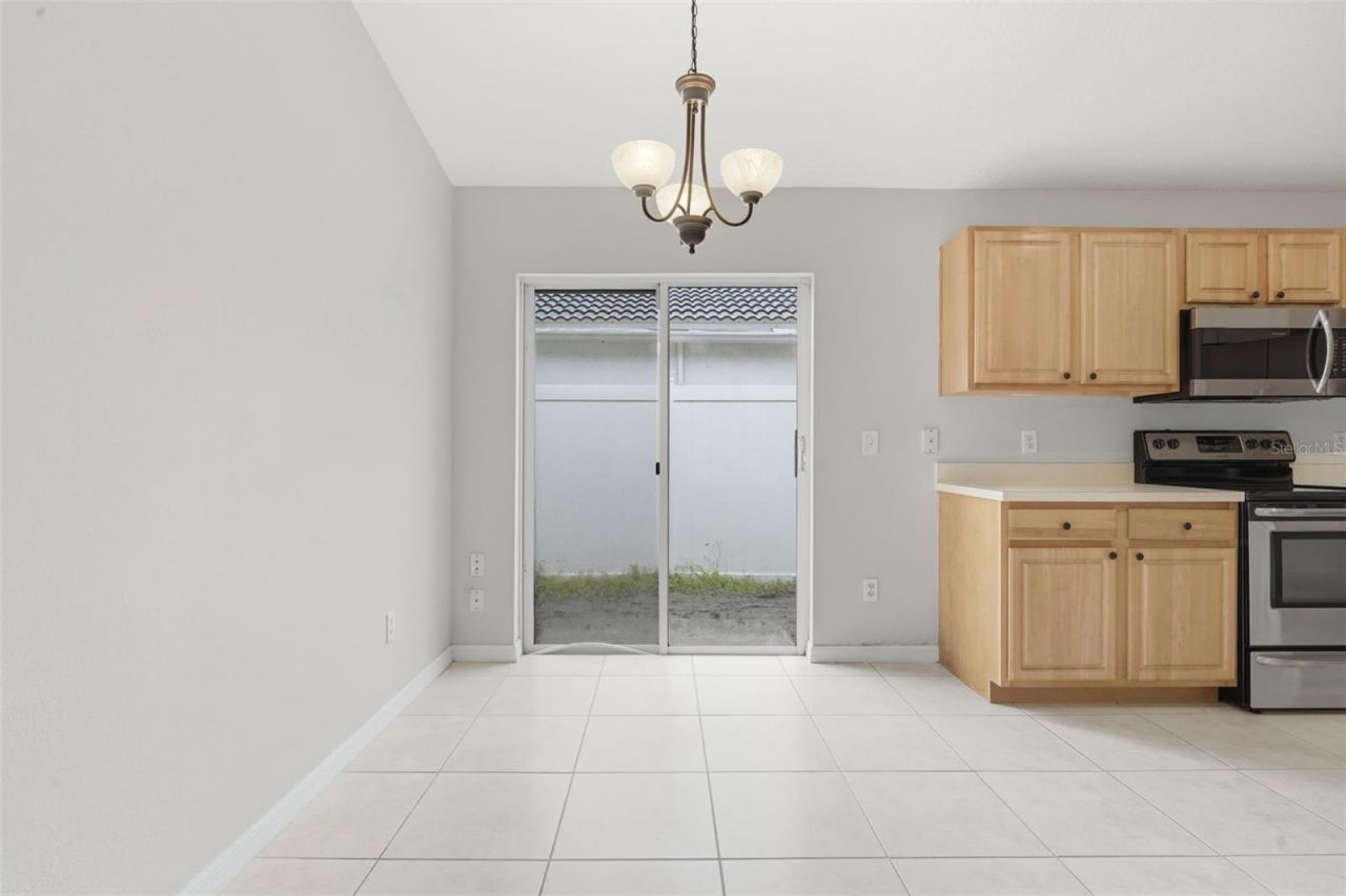 38 Vanna Court , Orlando, FL 32807 Photo