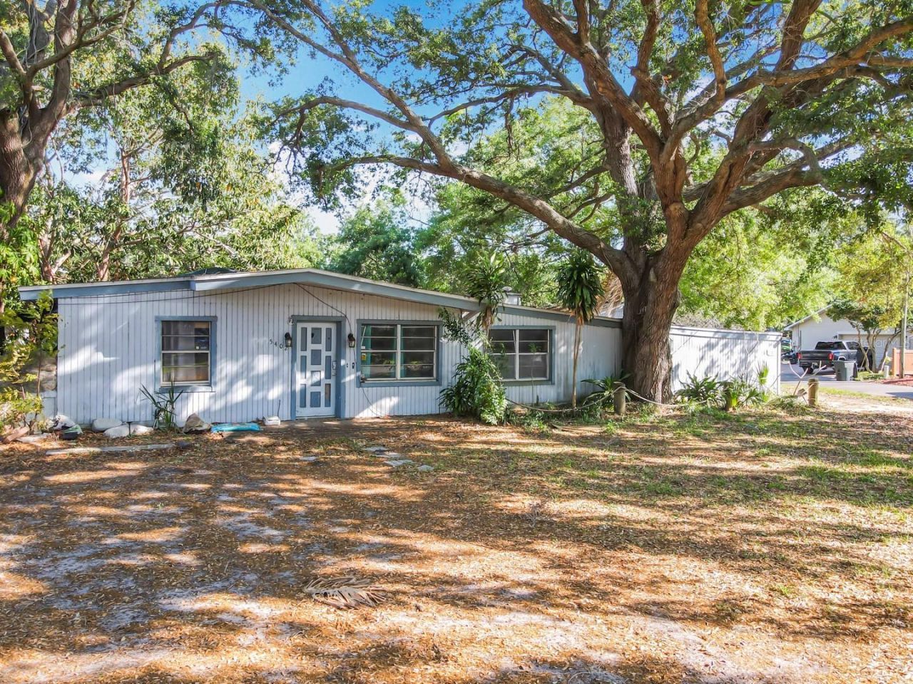 5402 Parkway Drive , Belle Isle, FL 32809 Main Photo