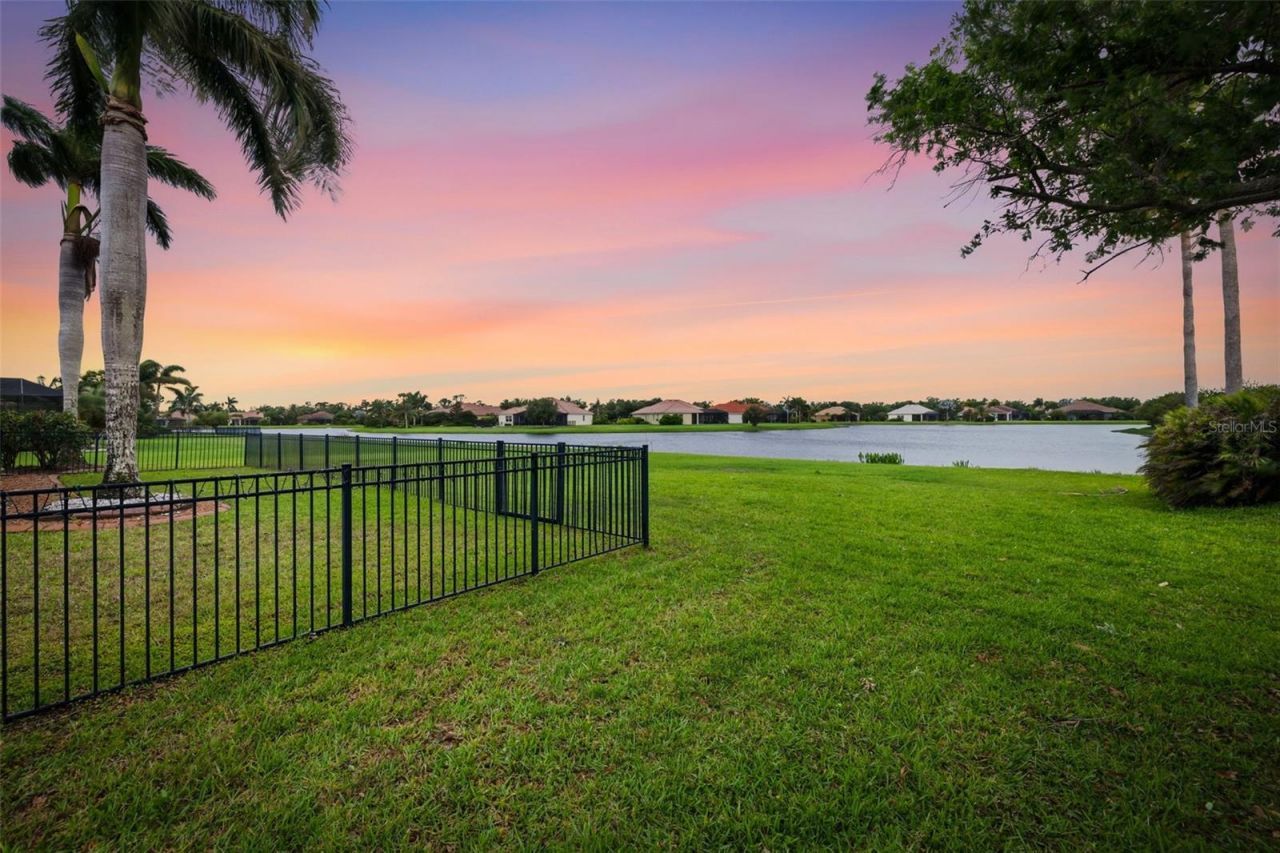 522 Country Meadows Way, Bradenton, FL 34212 Photo