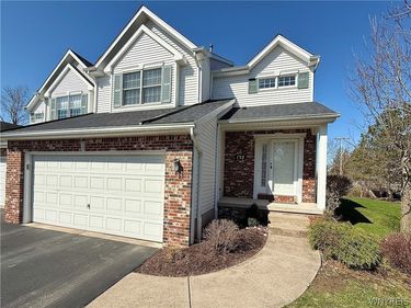 132 Berwick Lane, East Amherst, NY 14051
