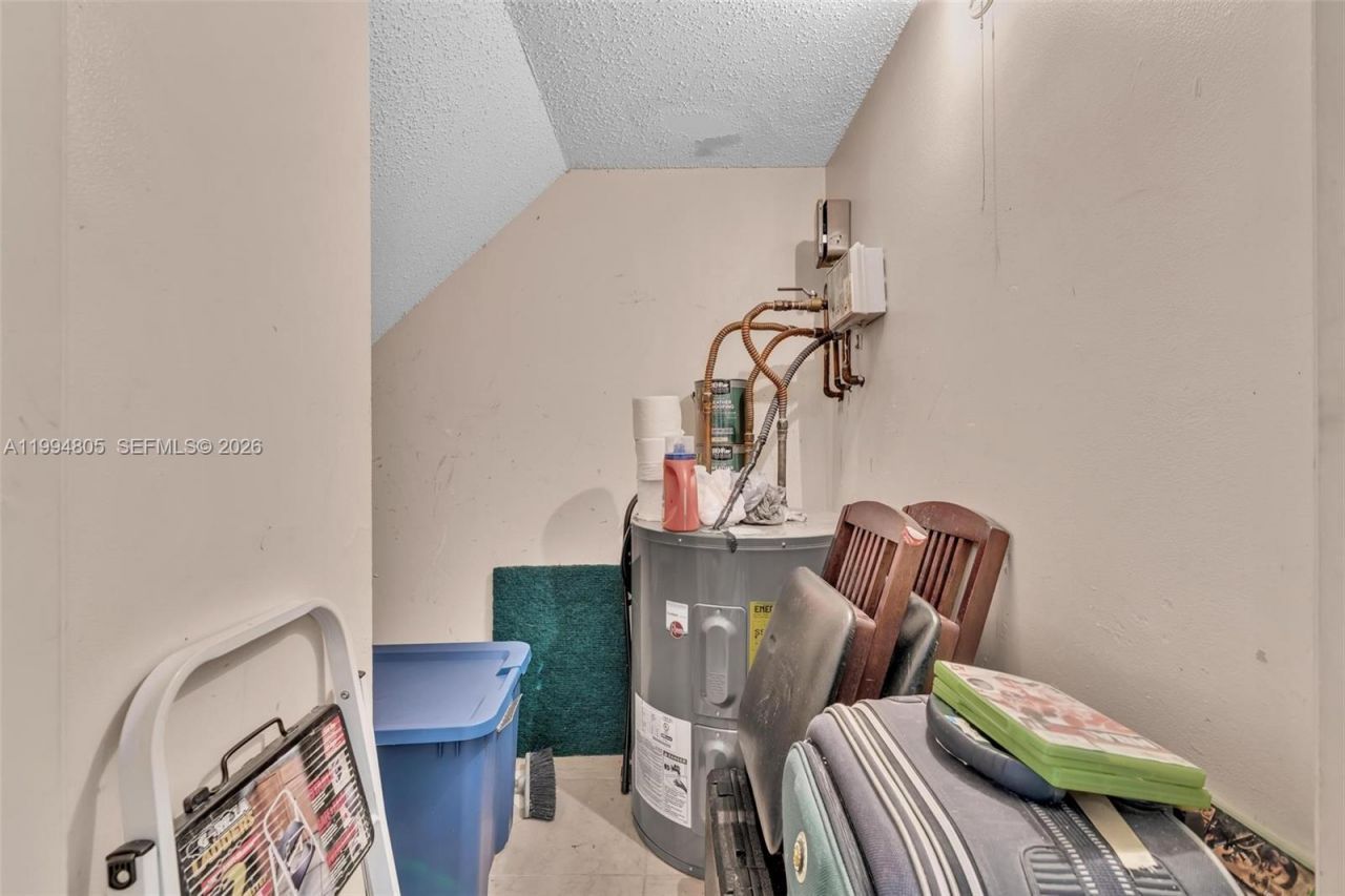 3601 NE 168th St, Unit 108, North Miami Beach, FL 33160 Photo