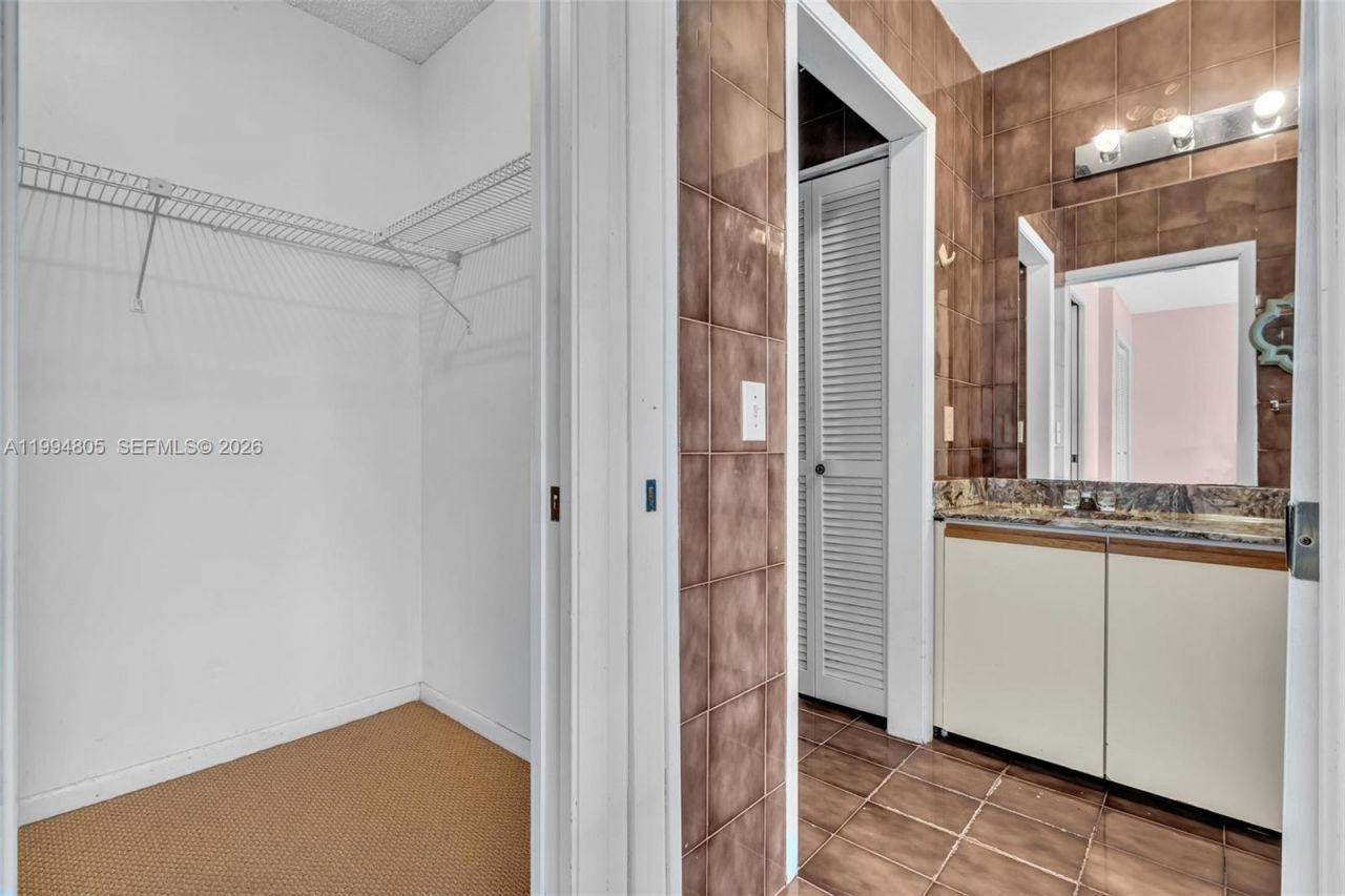 3601 NE 168th St, Unit 108, North Miami Beach, FL 33160 Photo