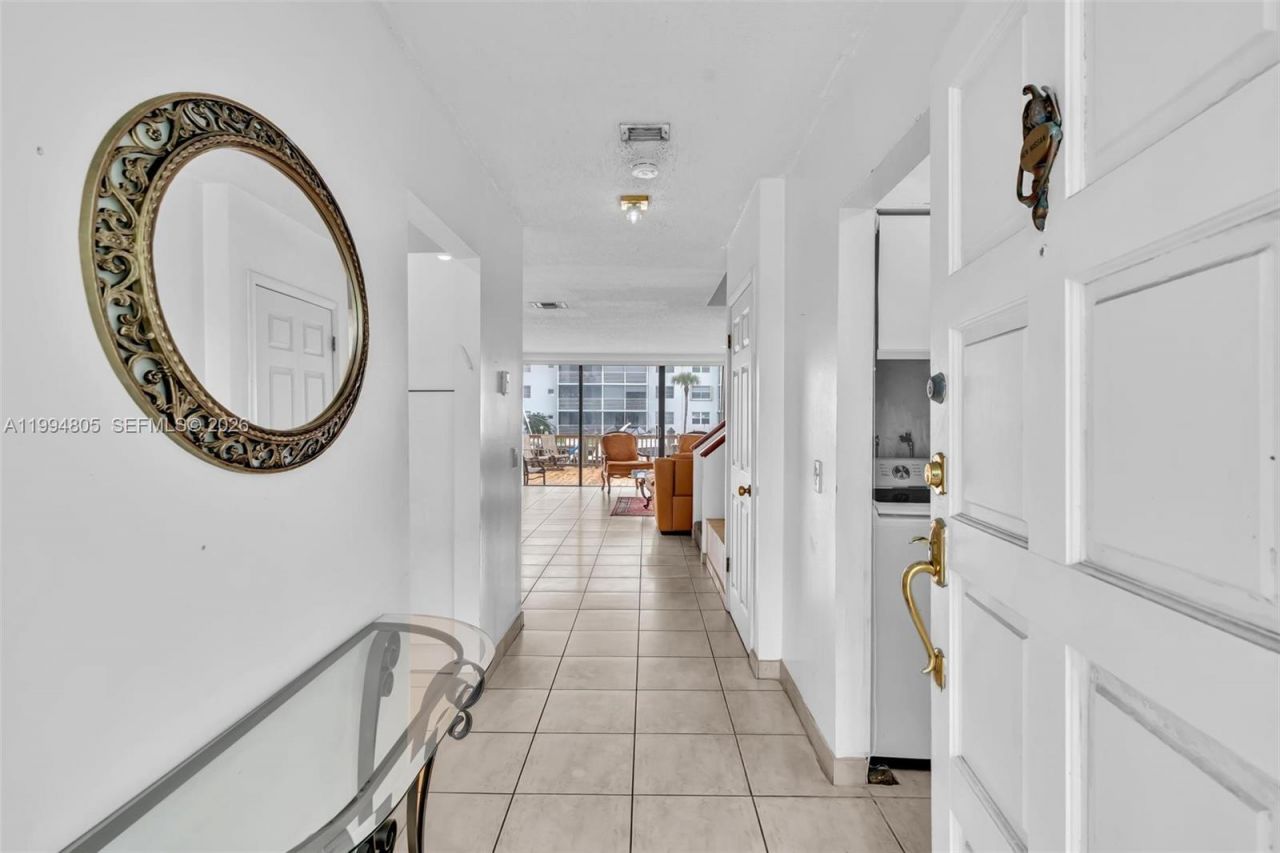 3601 NE 168th St, Unit 108, North Miami Beach, FL 33160 Photo