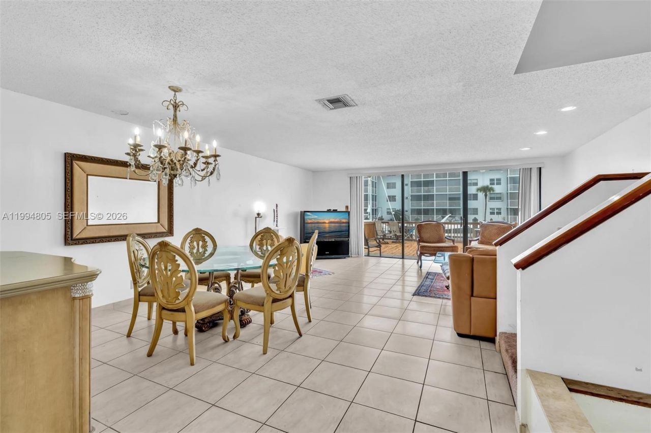 3601 NE 168th St, Unit 108, North Miami Beach, FL 33160 Photo
