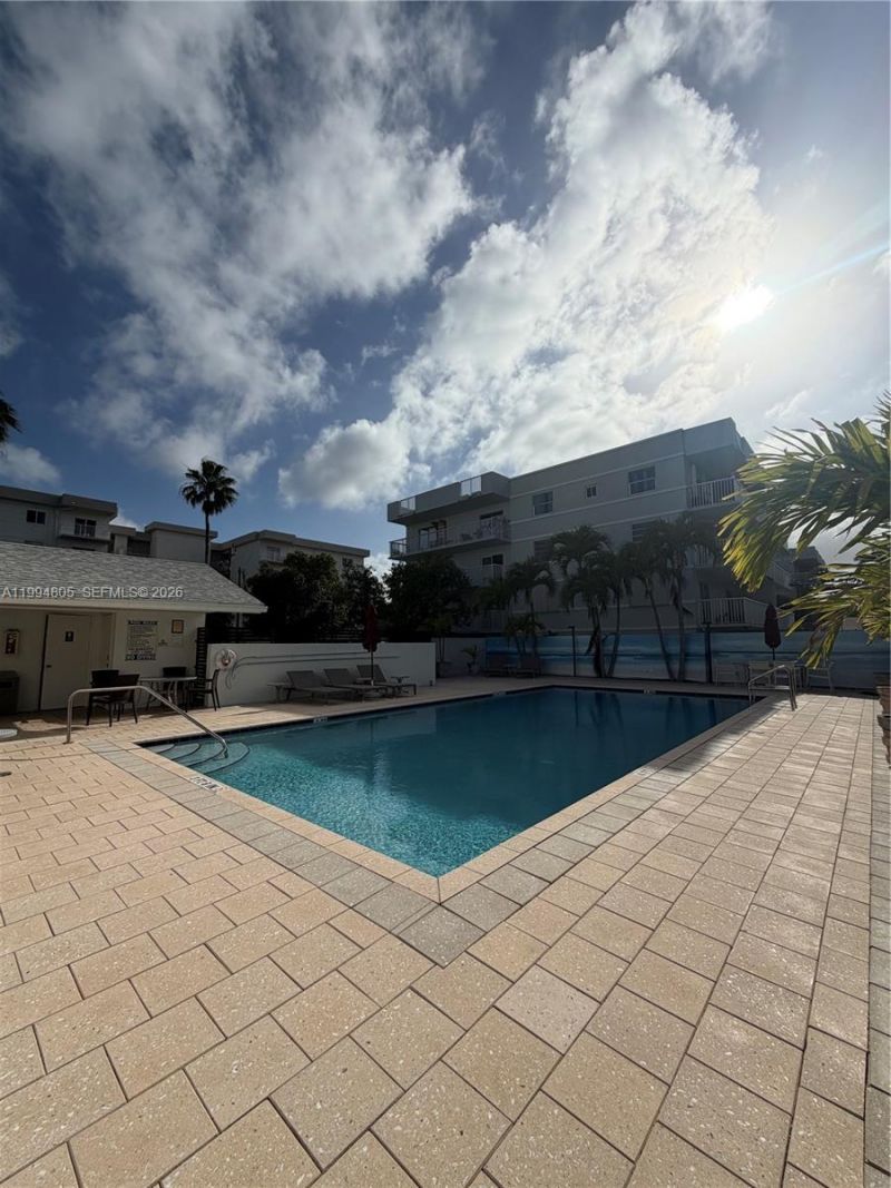 3601 NE 168th St, Unit 108, North Miami Beach, FL 33160 Photo