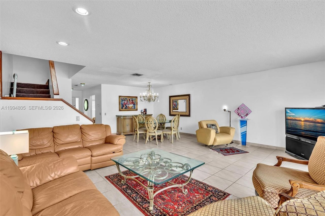 3601 NE 168th St, Unit 108, North Miami Beach, FL 33160 Photo