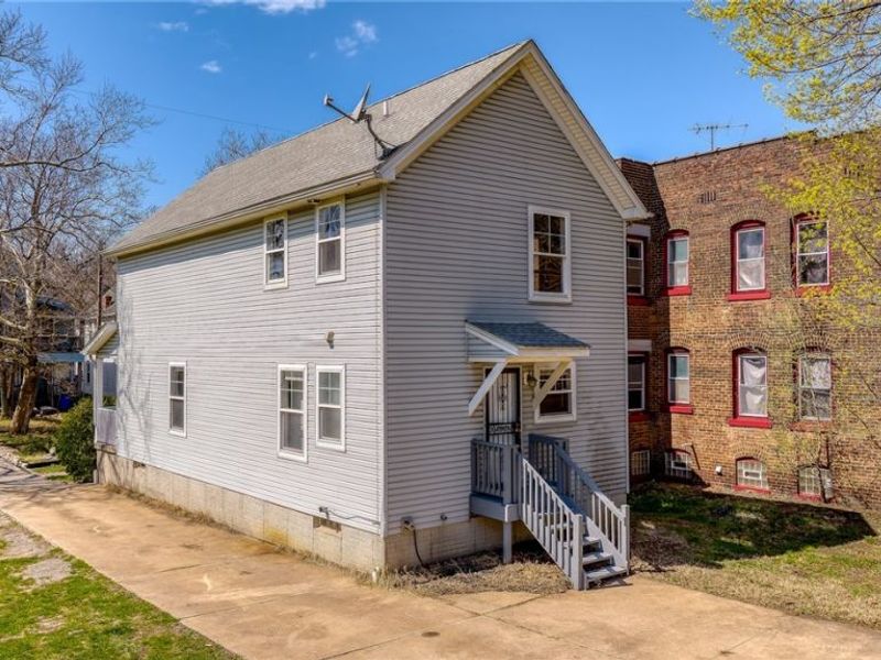 2221 E 71st Street, Cleveland, OH 44103 Photo 3