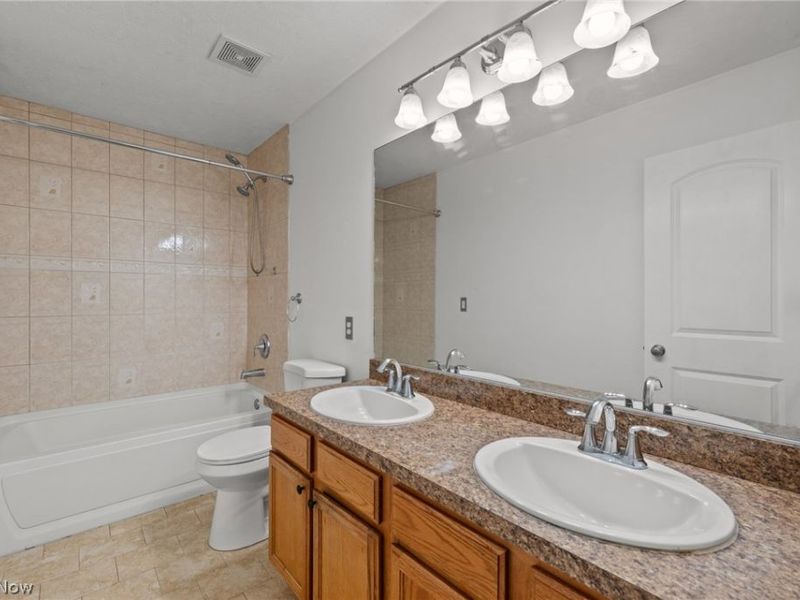 2221 E 71st Street, Cleveland, OH 44103 Photo 36