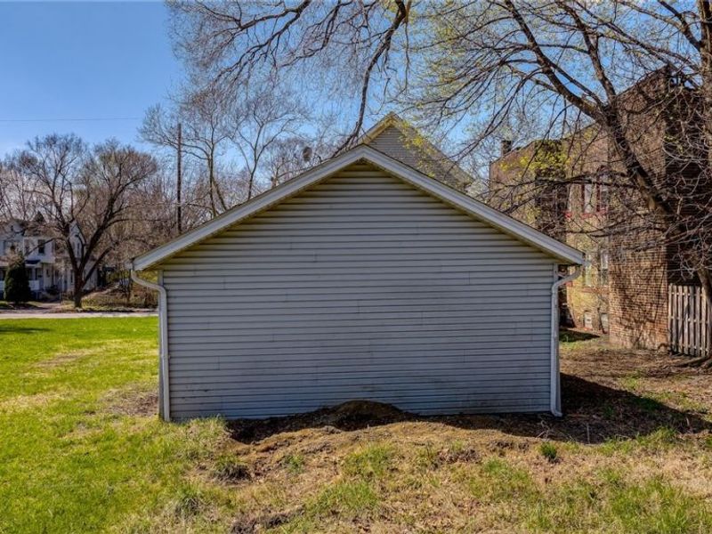 2221 E 71st Street, Cleveland, OH 44103 Photo 40