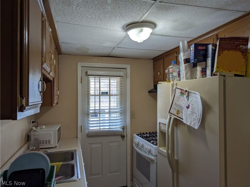 1490 E 250th Street, Euclid, OH 44117 Photo 4