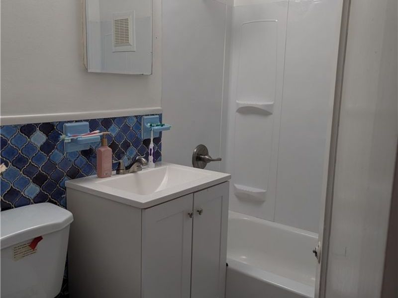 1490 E 250th Street, Euclid, OH 44117 Photo 8