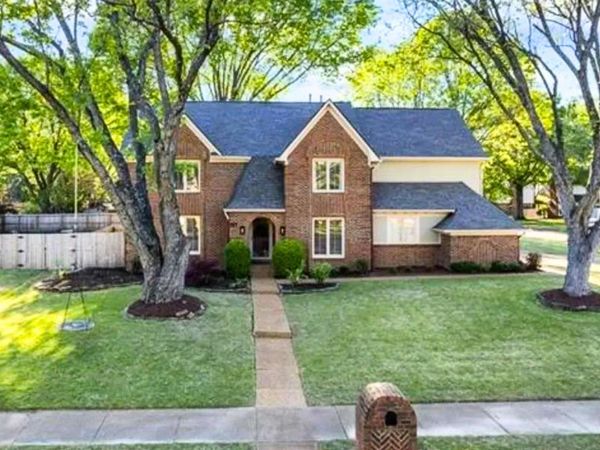 947 ROLLING OAKS LN, Collierville, TN 38017