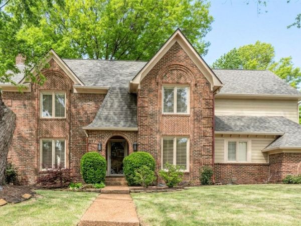 947 ROLLING OAKS LN, Collierville, TN 38017
