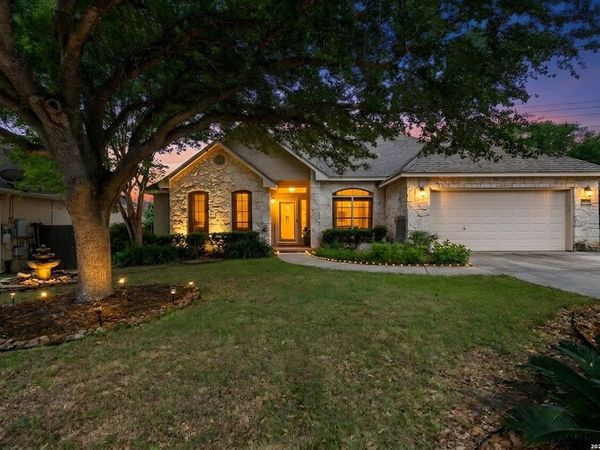 2072 Stonehaven, New Braunfels, TX 78130