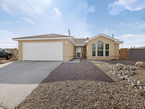 6715 Tierra Luna Court NW, Albuquerque, NM 87120