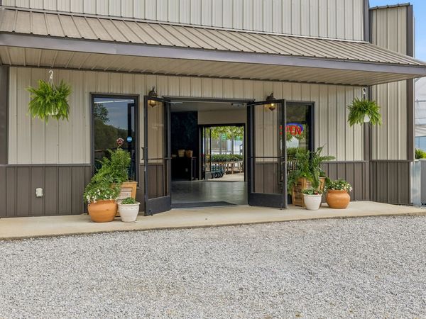 2461 Bodenham Rd, Pulaski, TN 38478