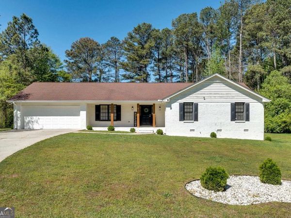 2203 Meadow Drive, Snellville, GA 30078