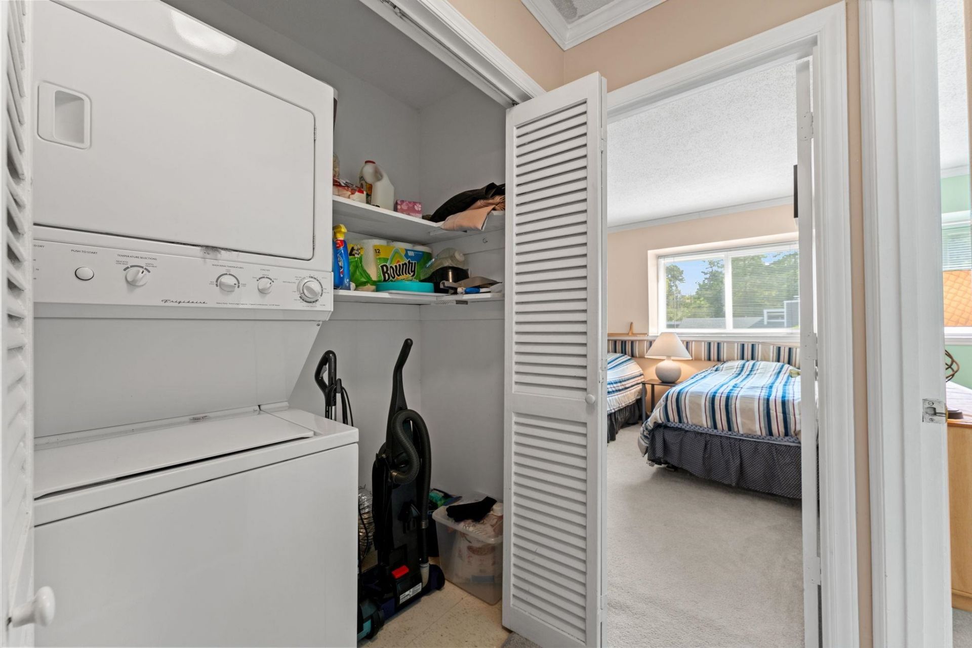 10301 N Kings Hwy. Photo 19