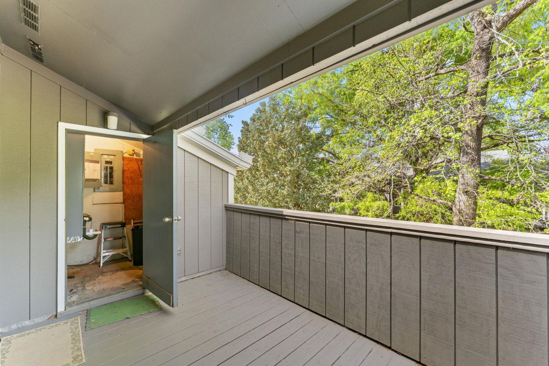 10301 N Kings Hwy. Photo 21