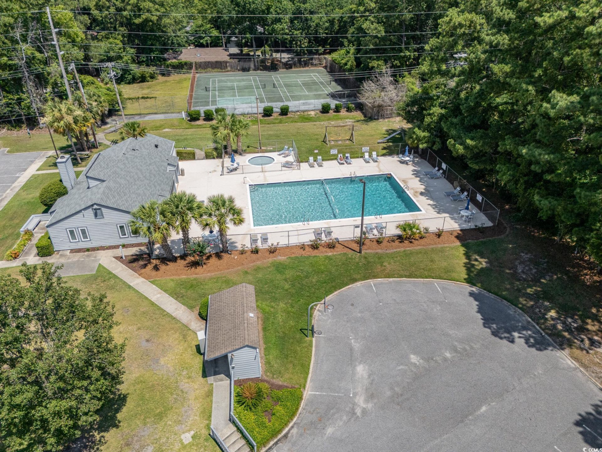 10301 N Kings Hwy. Photo 25