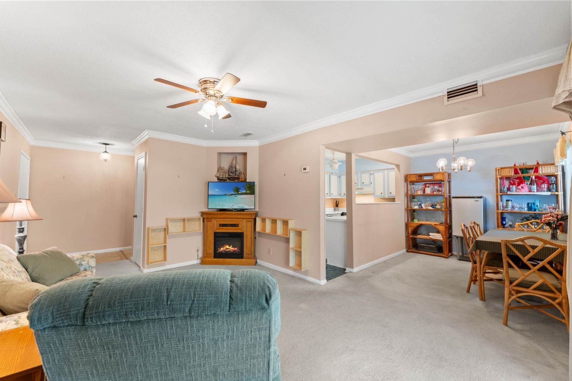 10301 N Kings Hwy. Photo 7