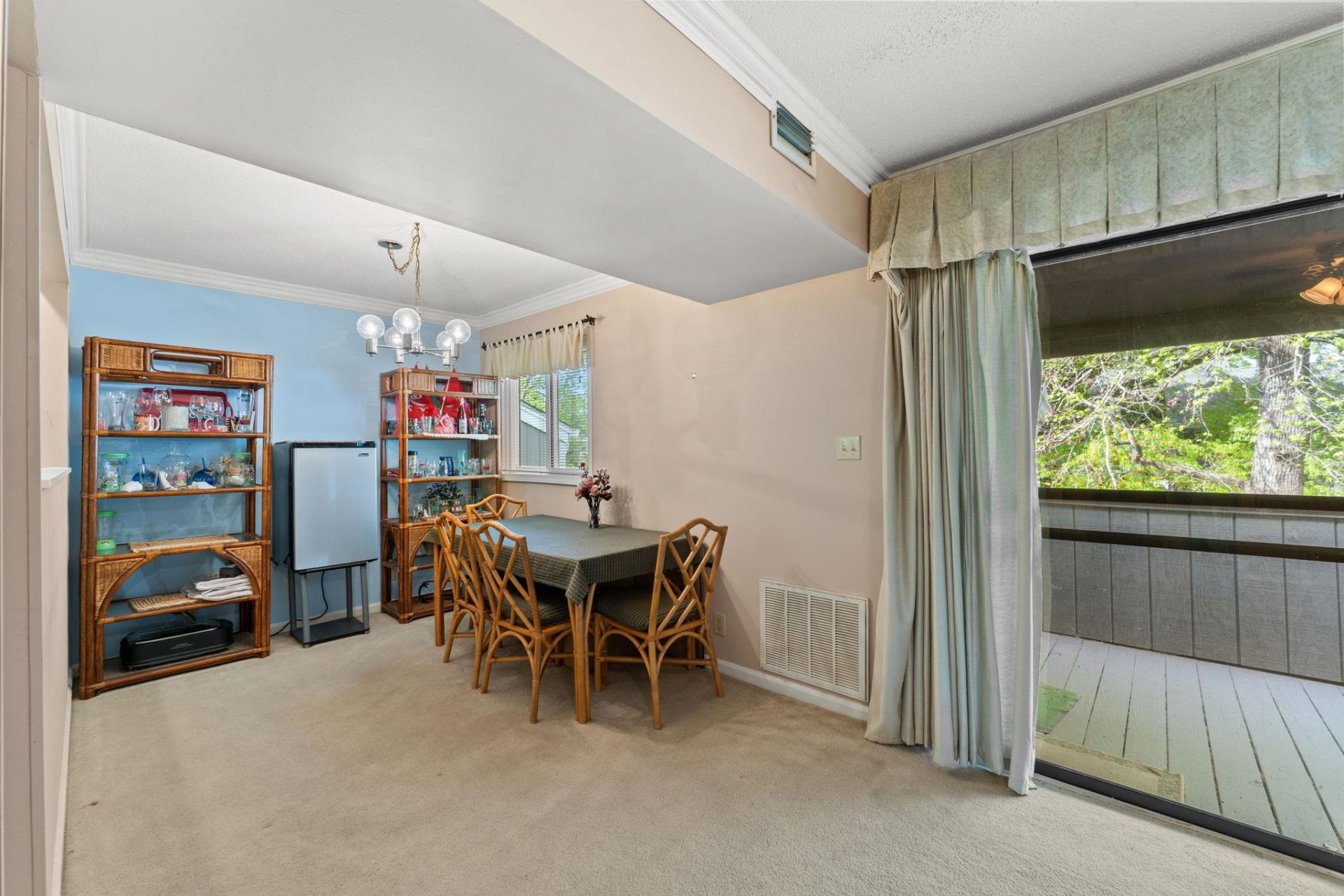 10301 N Kings Hwy. Photo 9