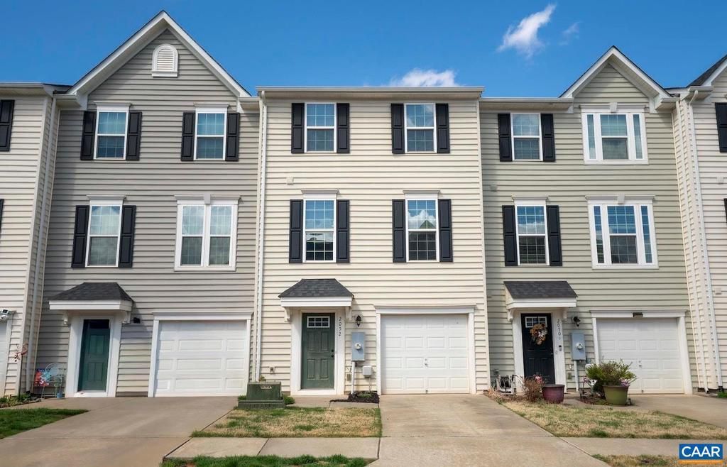 2052 Elm Tree Ct, Charlottesville, VA 22911 Main Photo