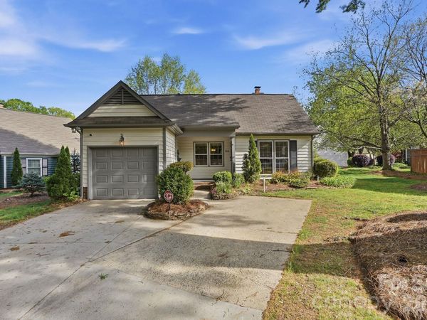 728 Clayfield Court, Charlotte, NC 28209