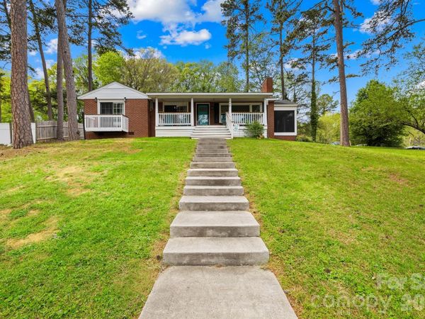 408 Woodsway Drive , Lexington, NC 27292