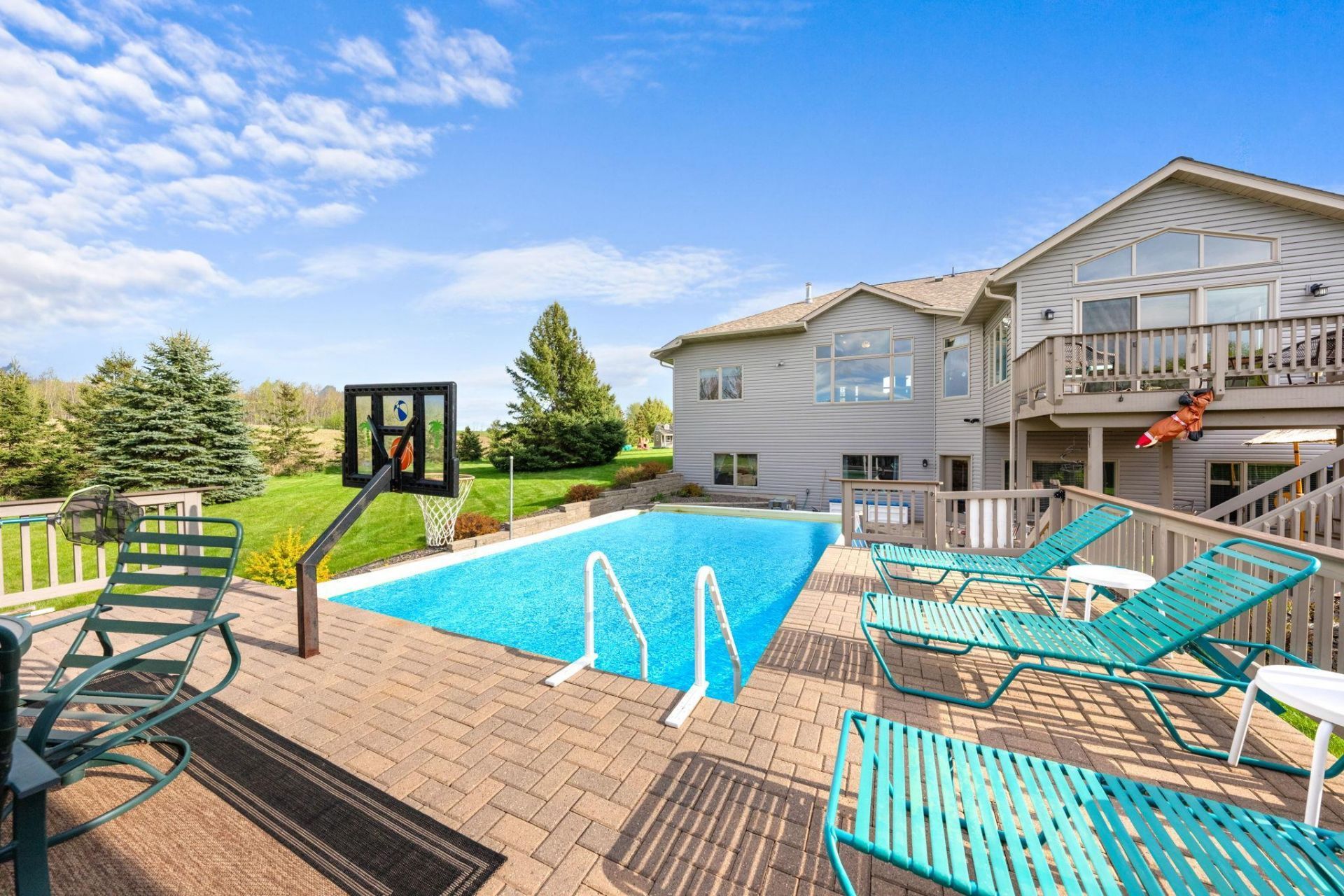 11183 Country Drive, Pine City, MN 55063