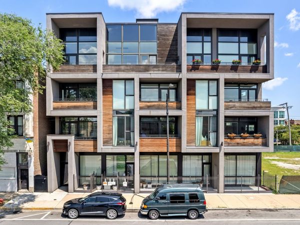 2424 W Chicago Avenue , Unit 201, Chicago, IL 60622