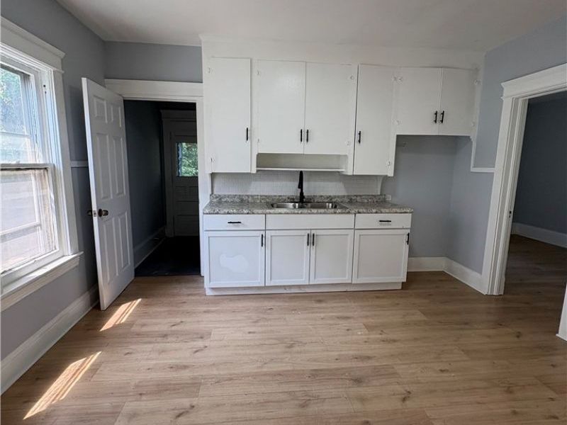 946 E 79th Street, Unit 2, Cleveland, OH 44103 Photo 5